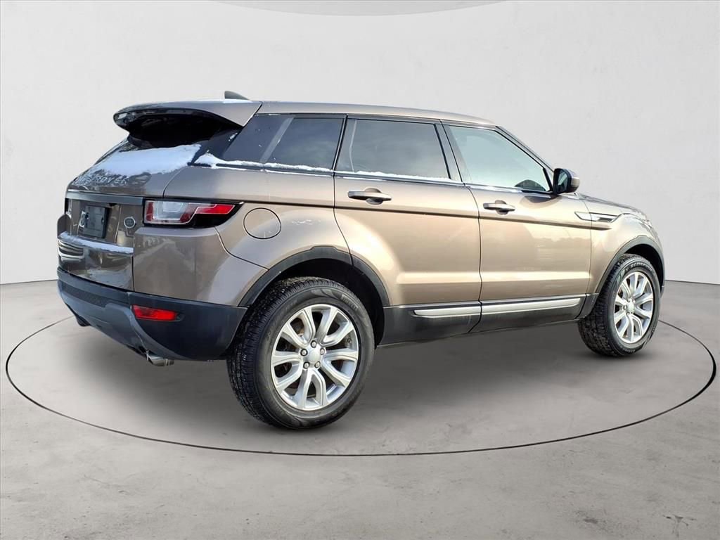 Used 2019 Land Rover Range Rover Evoque SE image 5