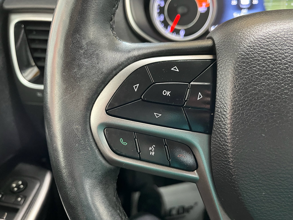 Used 2019 Jeep Cherokee Limited image 18