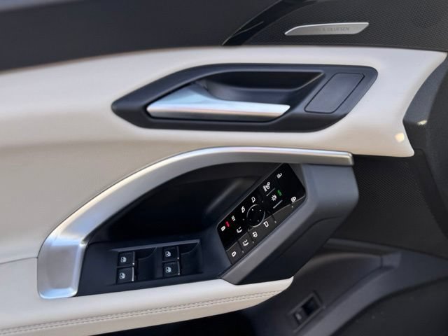 Certified 2025 Audi Q5 Premium Plus w/ Premium Plus AWD/4WD image 11