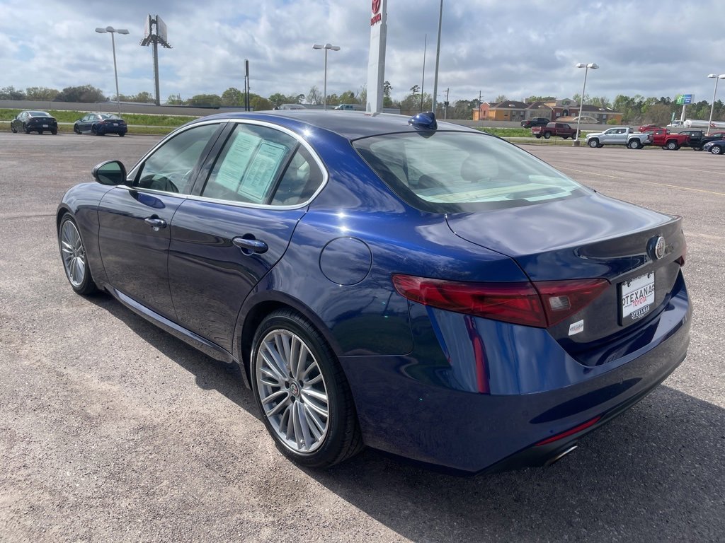 Used 2018 Alfa Romeo Giulia Ti w/ Quick Order Package 22Z Lusso image 7