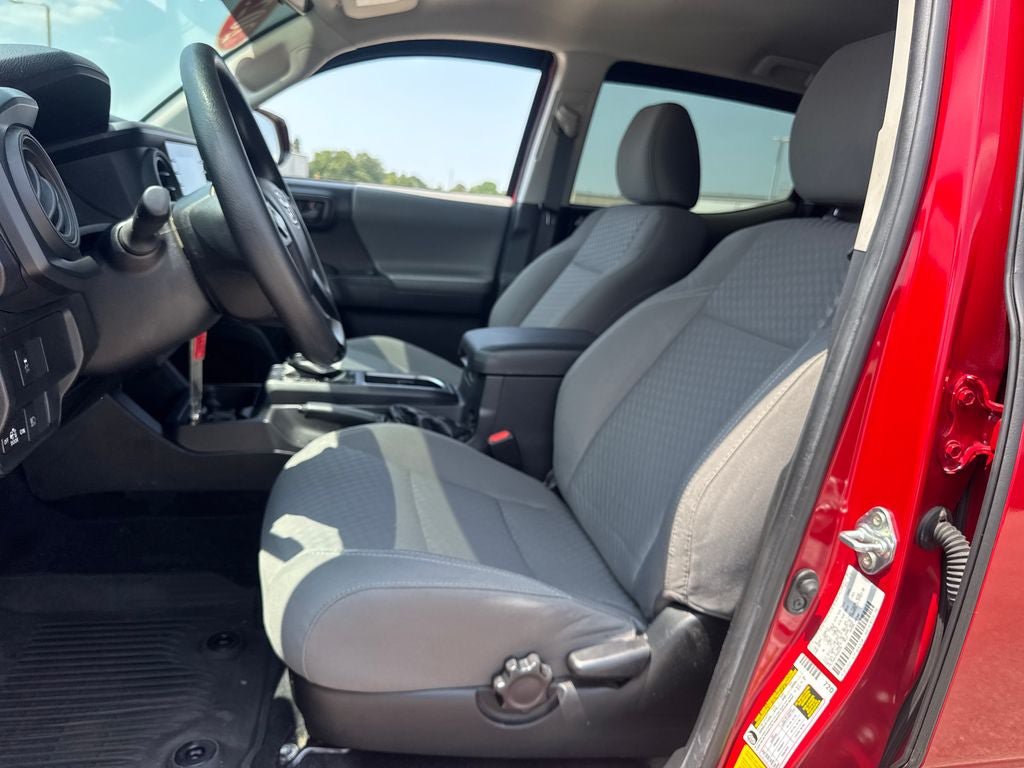 Used 2023 Toyota Tacoma SR AWD/4WD image 14