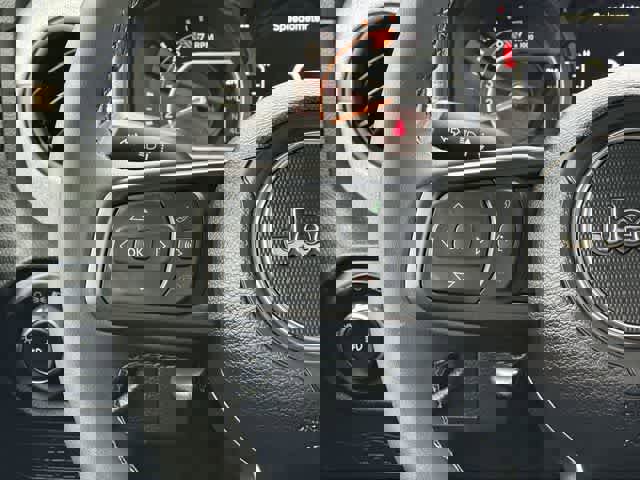 Used 2026 Jeep Wrangler Willys AWD/4WD image 8