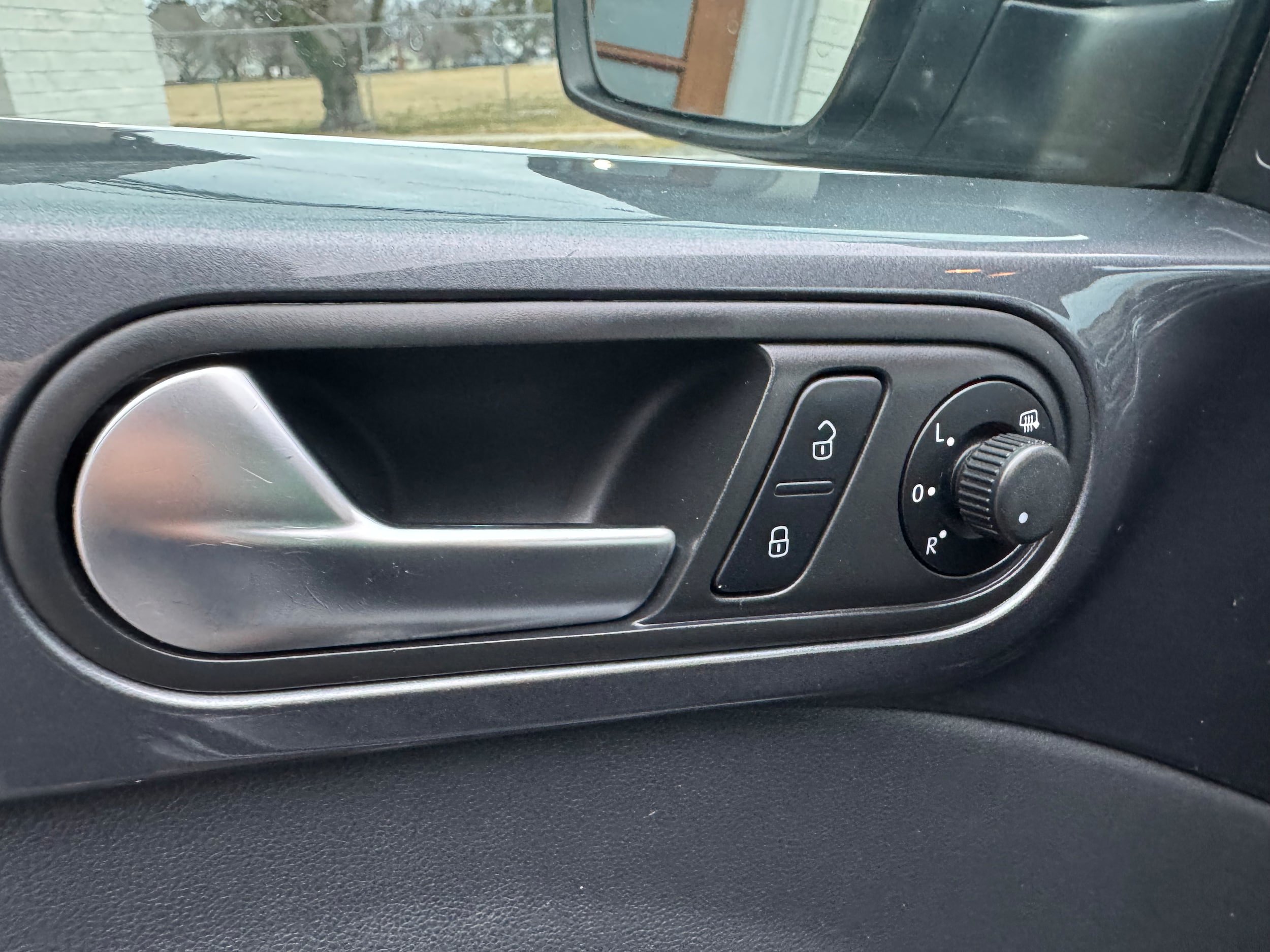 Used 2013 Volkswagen Beetle 2.5 image 6