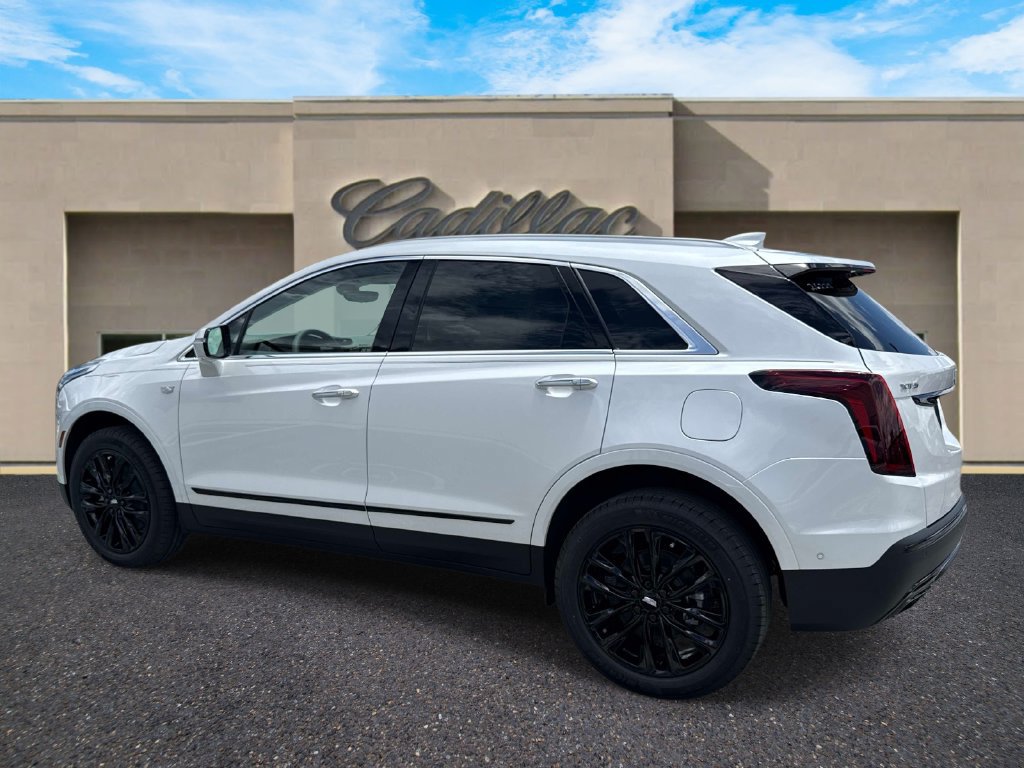 New 2026 Cadillac XT5 Premium Luxury w/ LPO, ONYX Package FWD image 5