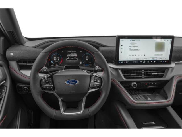 Used 2025 Ford Explorer ST-Line w/ ST-Line Street Pack AWD/4WD image 9