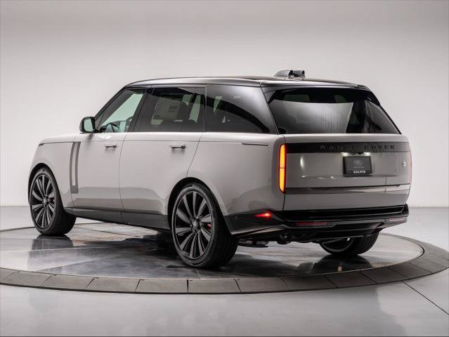 New 2026 Land Rover Range Rover SV AWD/4WD image 3