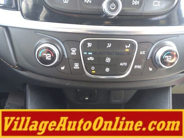 Used 2021 Chevrolet Traverse LT image 23