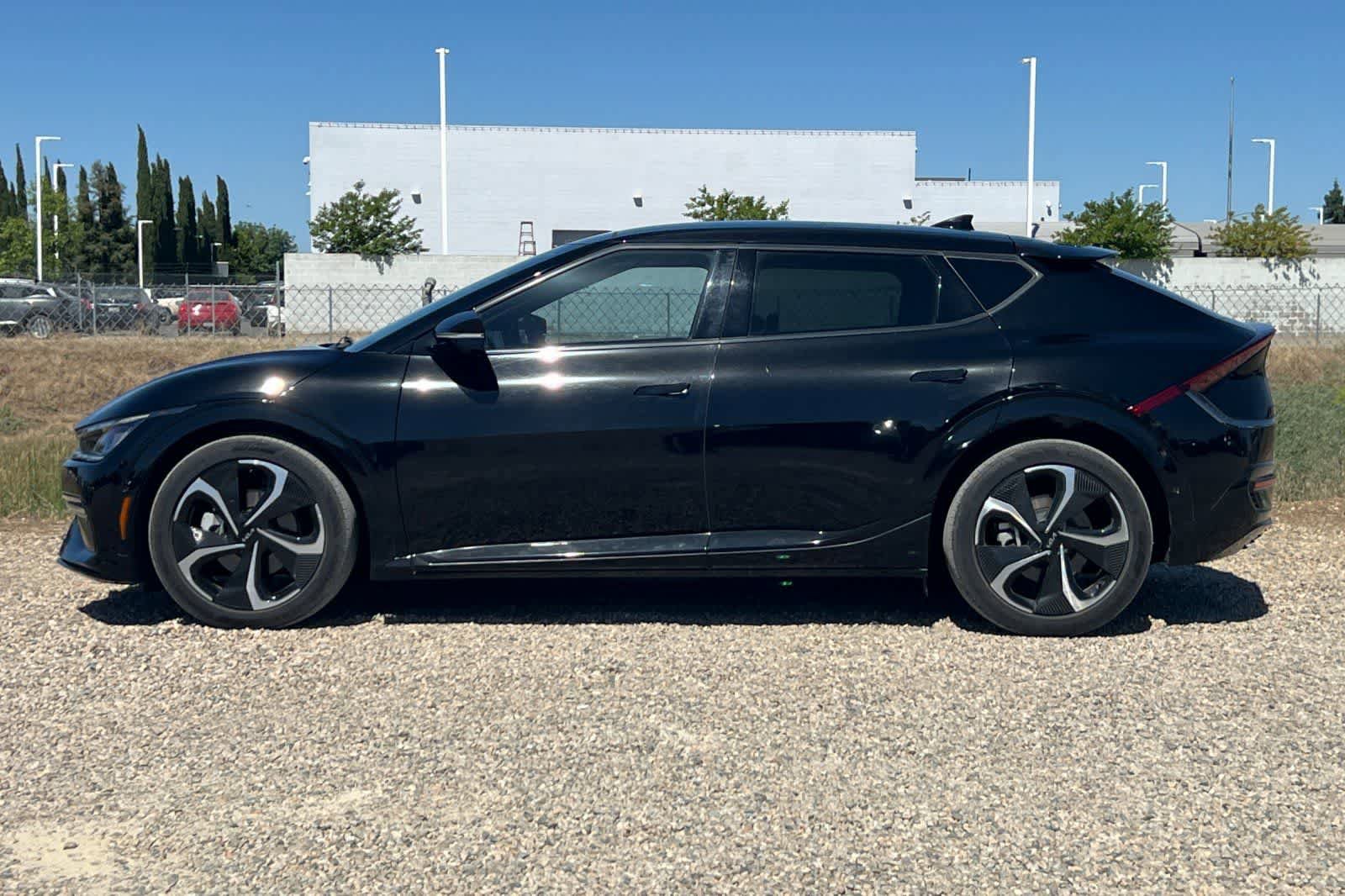 Used 2022 Kia EV6 GT-Line w/ GT-Line White Seat Package AWD/4WD image 6