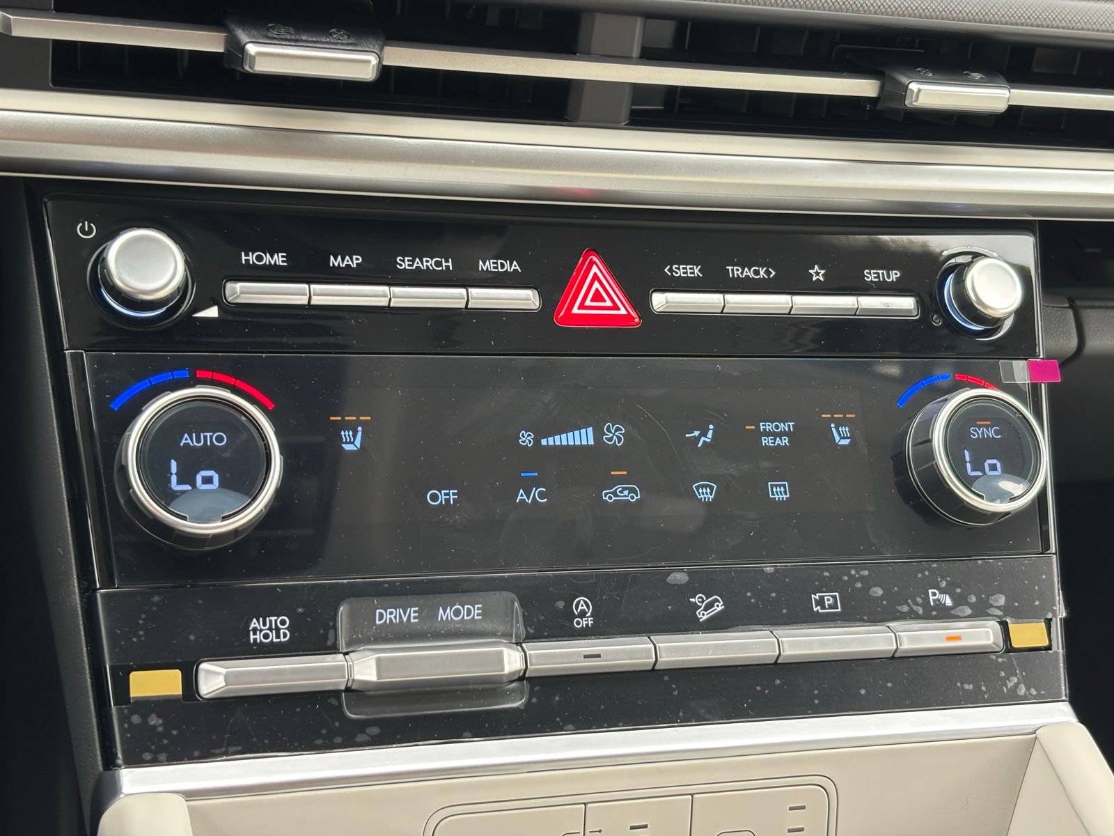New 2026 Hyundai Santa Fe SEL FWD image 18