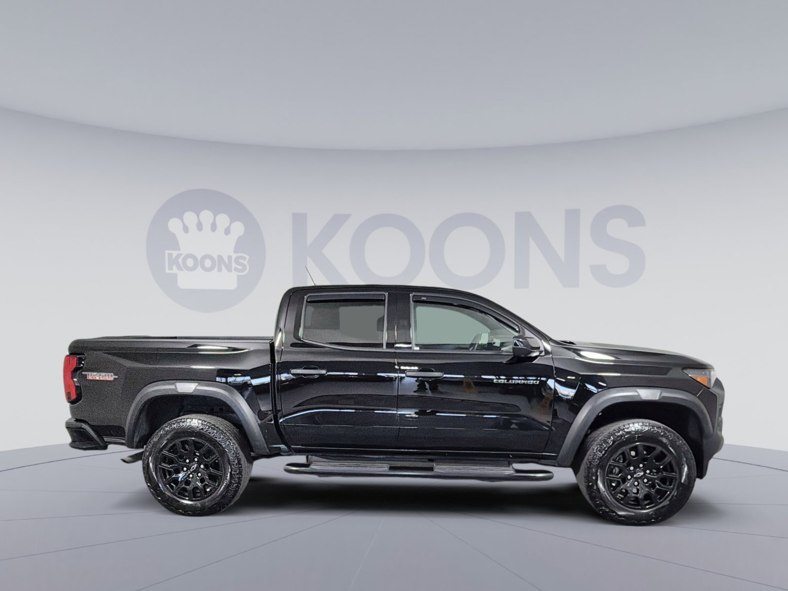 Used 2024 Chevrolet Colorado Trail Boss w/ Technology Package image 8