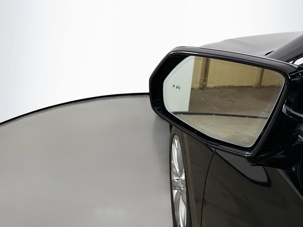 Used 2024 Cadillac XT6 Premium Luxury w/ Technology Package image 33