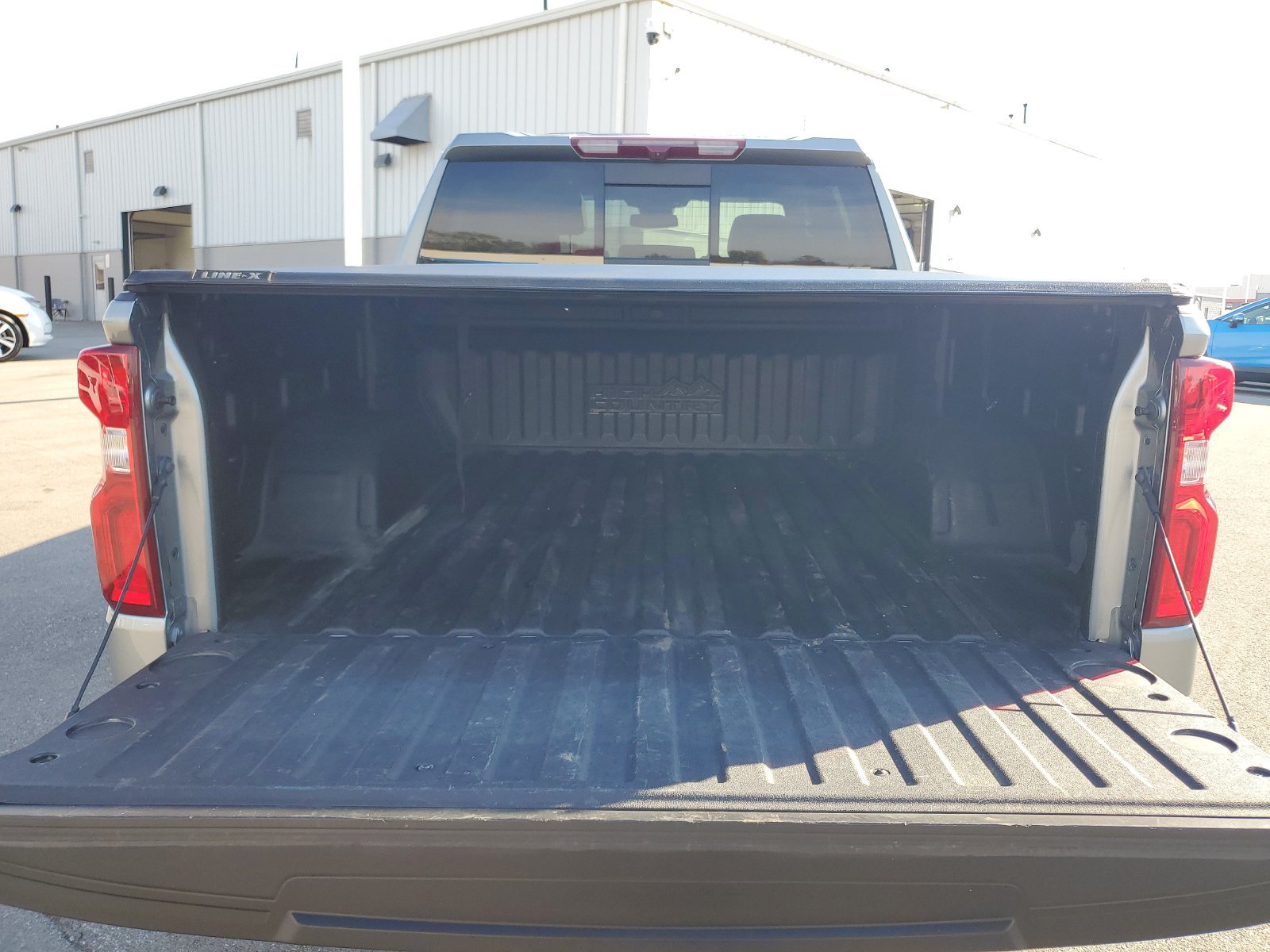Used 2024 Chevrolet Silverado 1500 High Country AWD/4WD image 9