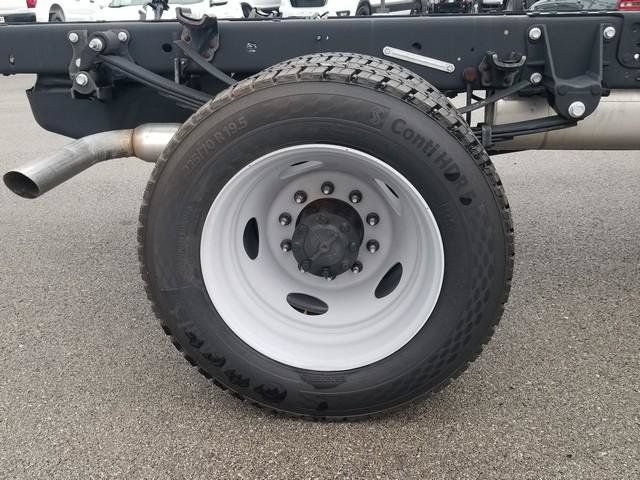 New 2026 Ford F550 2WD Regular Cab Super Duty w/ Snow Plow Prep Package image 26