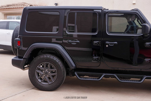 Used 2024 Jeep Wrangler Unlimited Sport AWD/4WD image 10