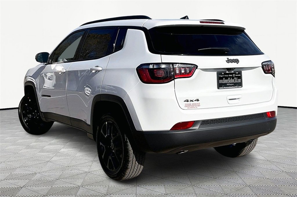 New 2026 Jeep Compass Latitude image 3