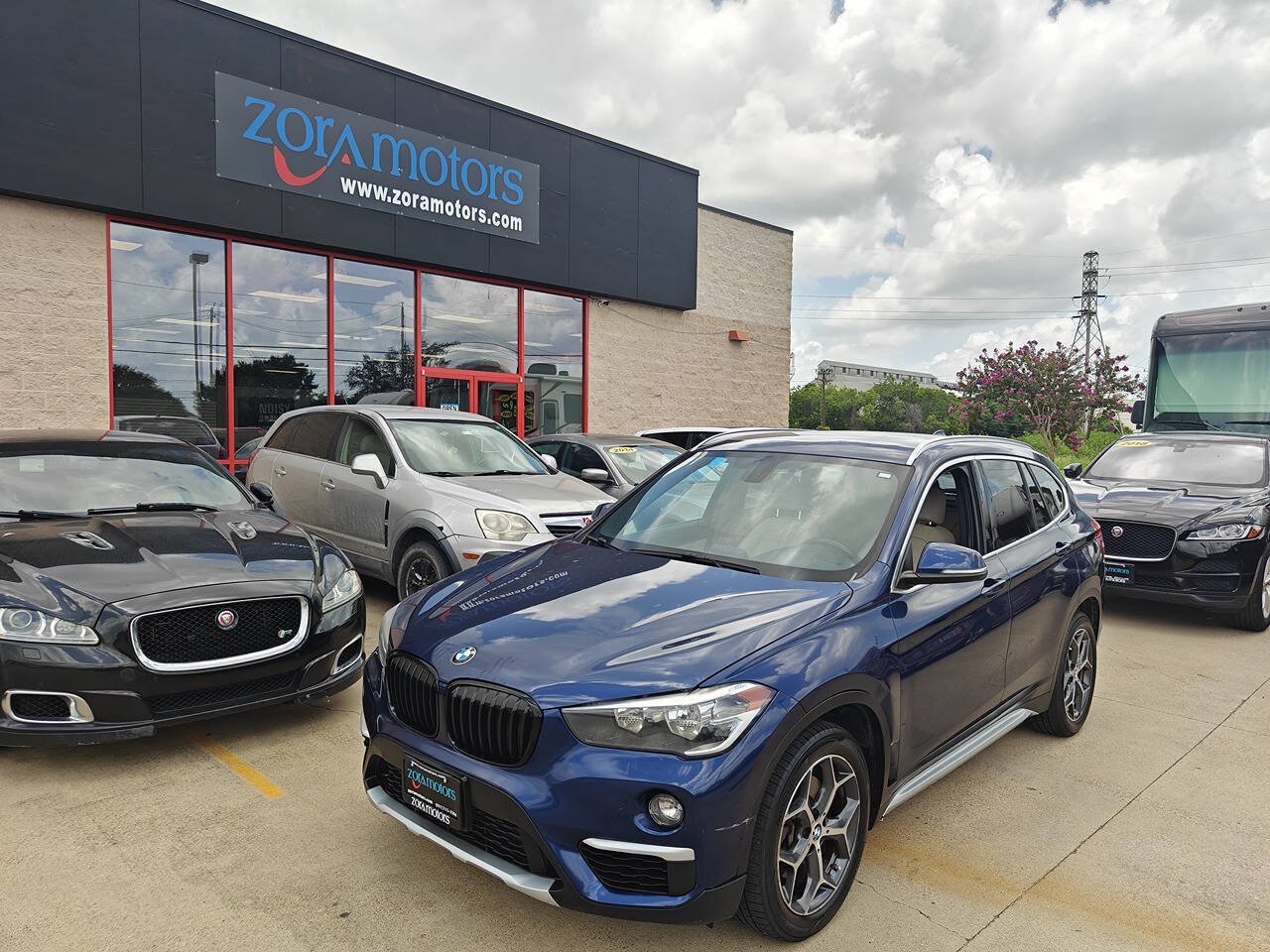 Used 2018 BMW X1 sDrive28i FWD image 2