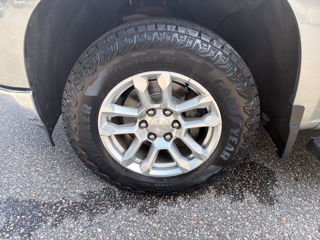Certified 2023 Chevrolet Silverado 1500 LT AWD/4WD image 27
