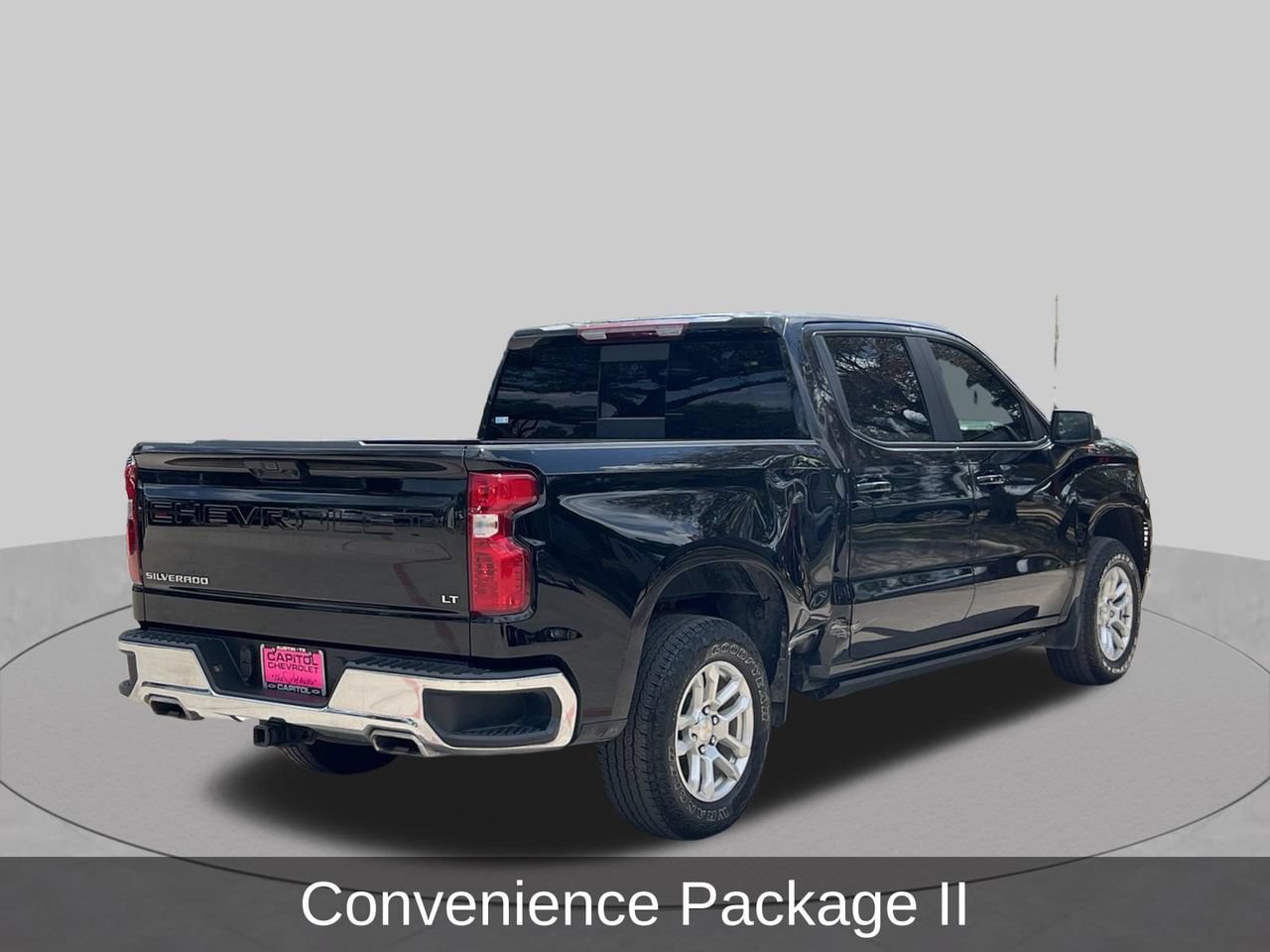 Used 2024 Chevrolet Silverado 1500 LT w/ Z71 Off-Road Package AWD/4WD image 5