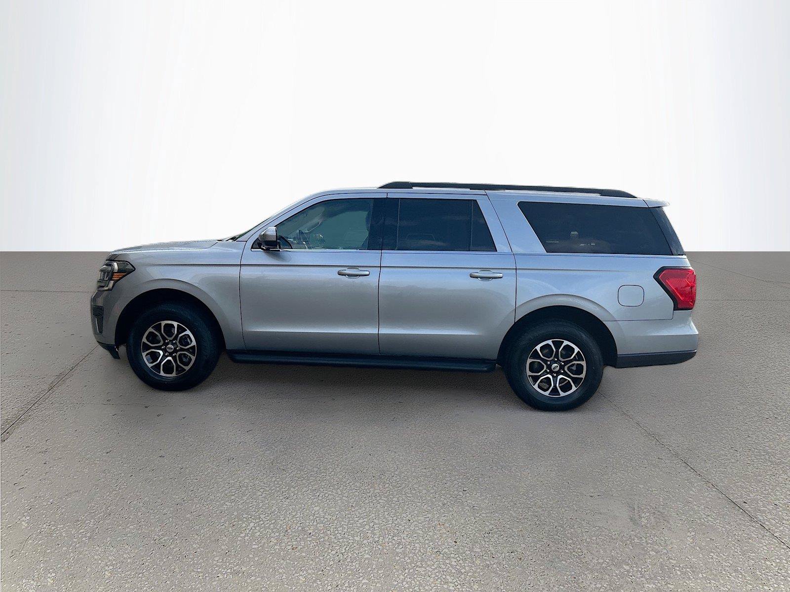 Used 2024 Ford Expedition Max XLT AWD/4WD image 7