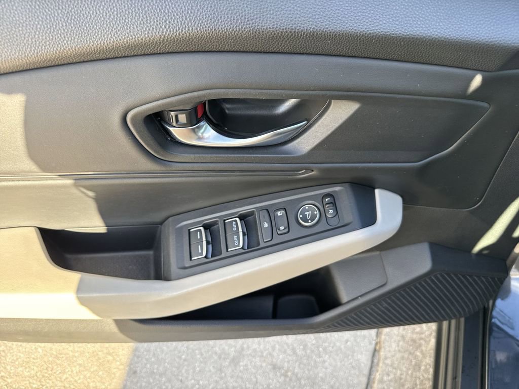 Used 2024 Honda Accord EX image 39