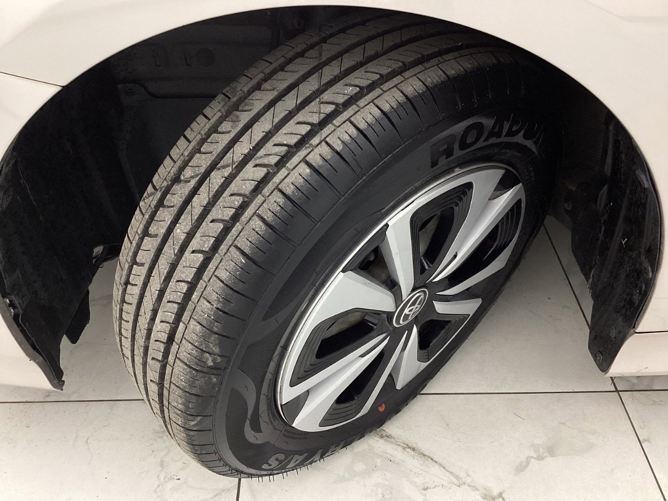 Used 2017 Toyota Prius Prime Premium w/ Carpet Mat Package image 43