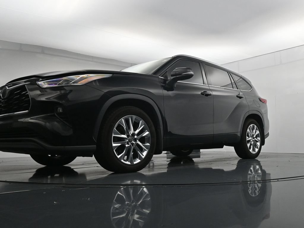 Used 2020 Toyota Highlander Limited AWD/4WD image 37