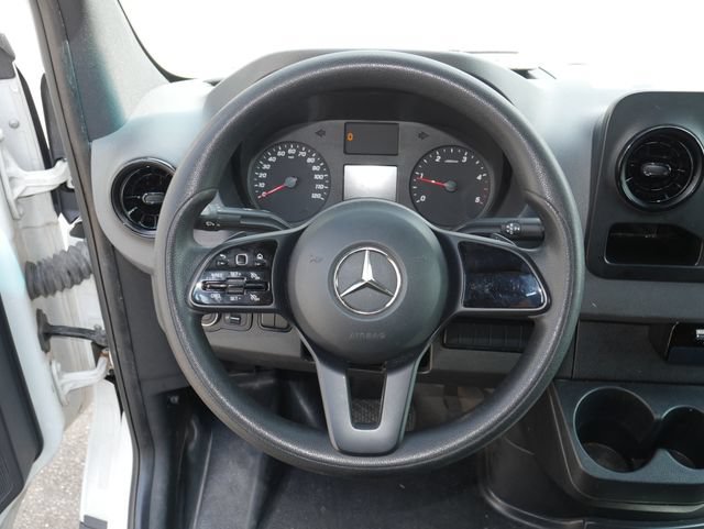 Used 2021 Mercedes-Benz Sprinter 2500 image 12