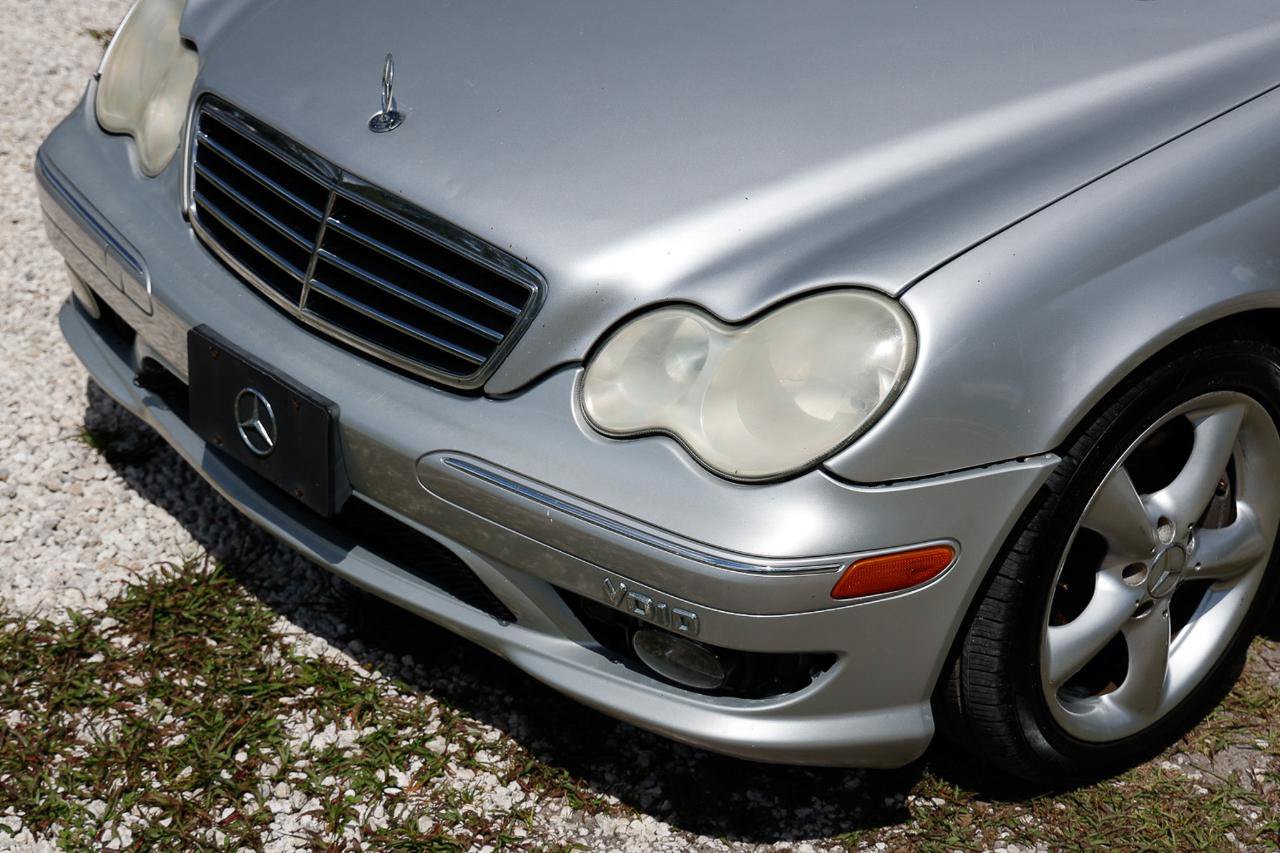 Used 2005 Mercedes-Benz C 230 Sedan image 24