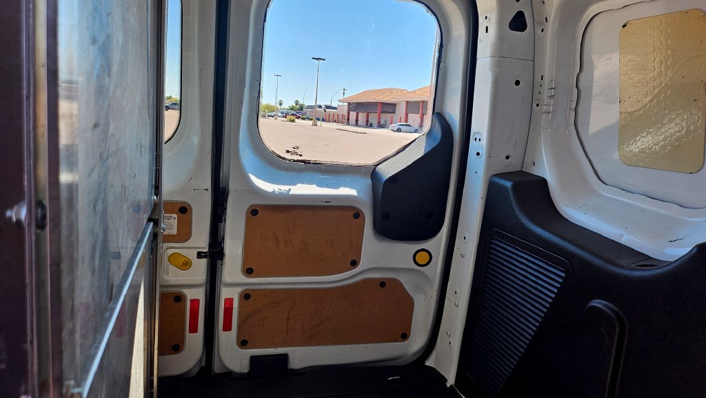 Used 2018 Ford Transit Connect XL FWD image 19