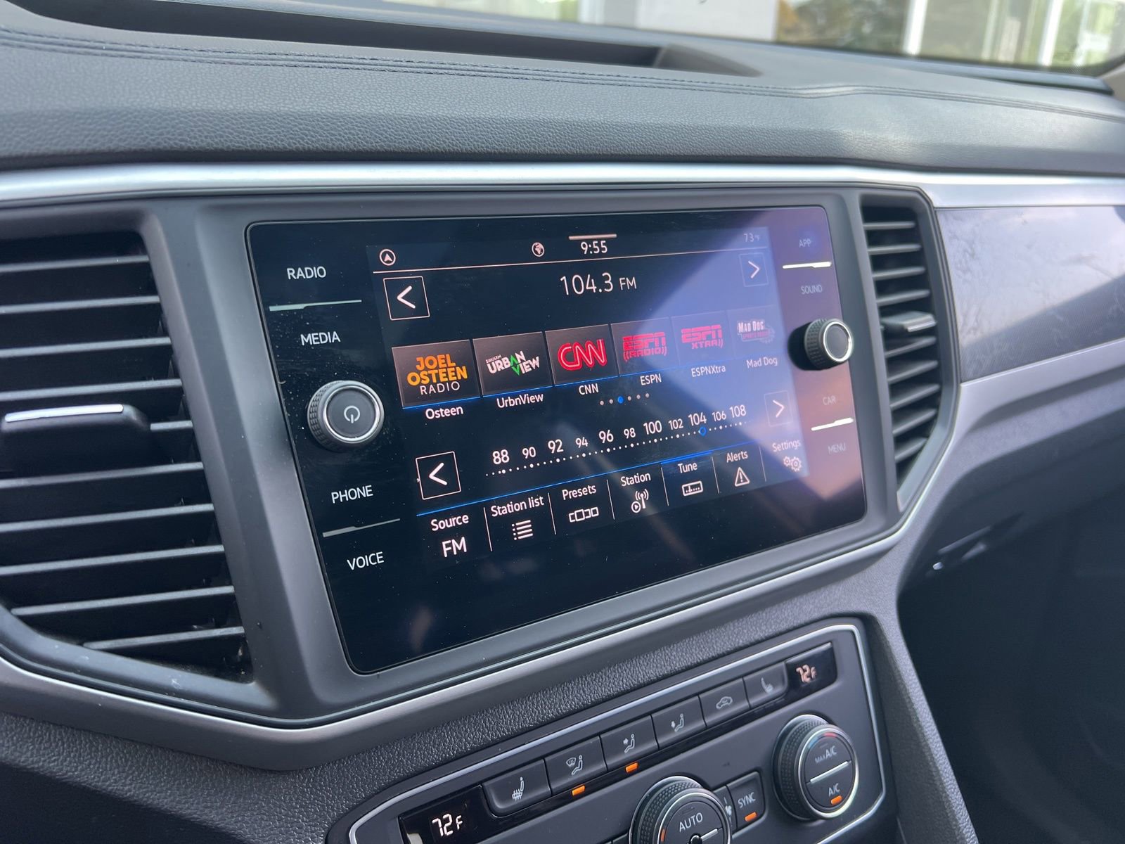 Used 2021 Volkswagen Atlas SE w/ Panoramic Sunroof Package image 21