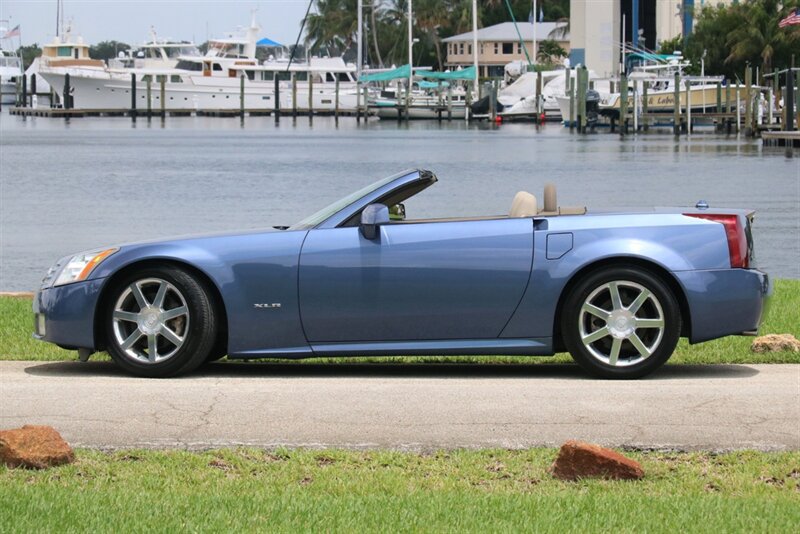 Used 2005 Cadillac XLR RWD image 6