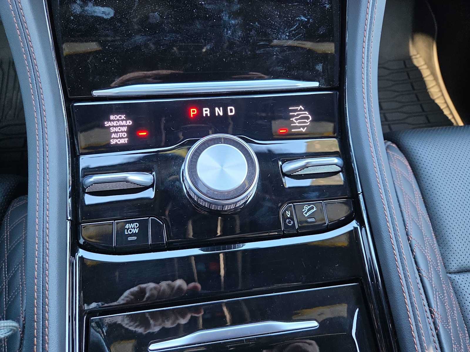 Used 2025 Jeep Grand Cherokee L Summit AWD/4WD image 12