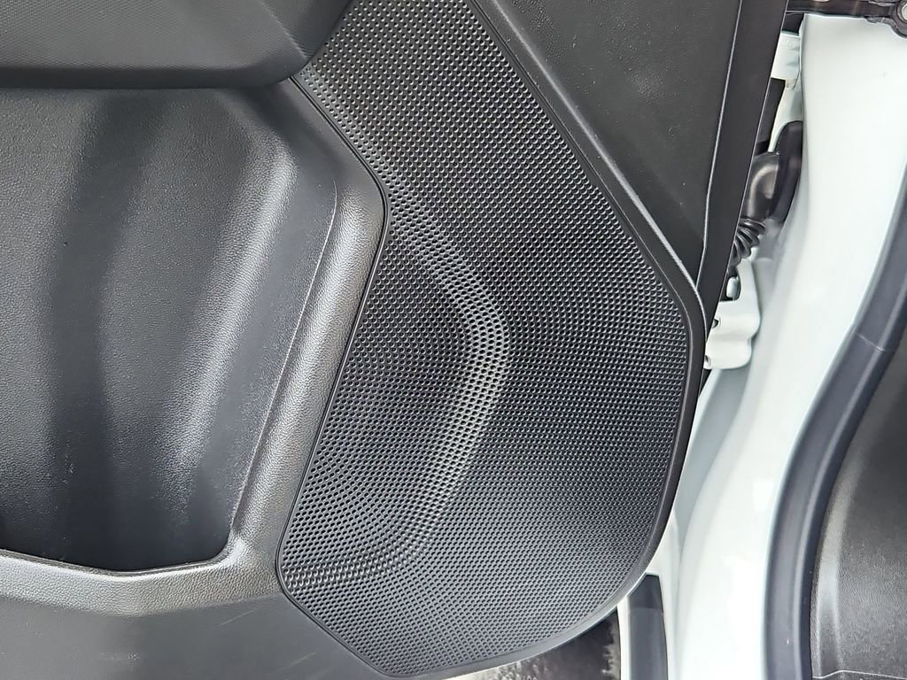 Used 2025 Chevrolet Colorado Trail Boss w/ Off-Road Front Bumper Package image 12