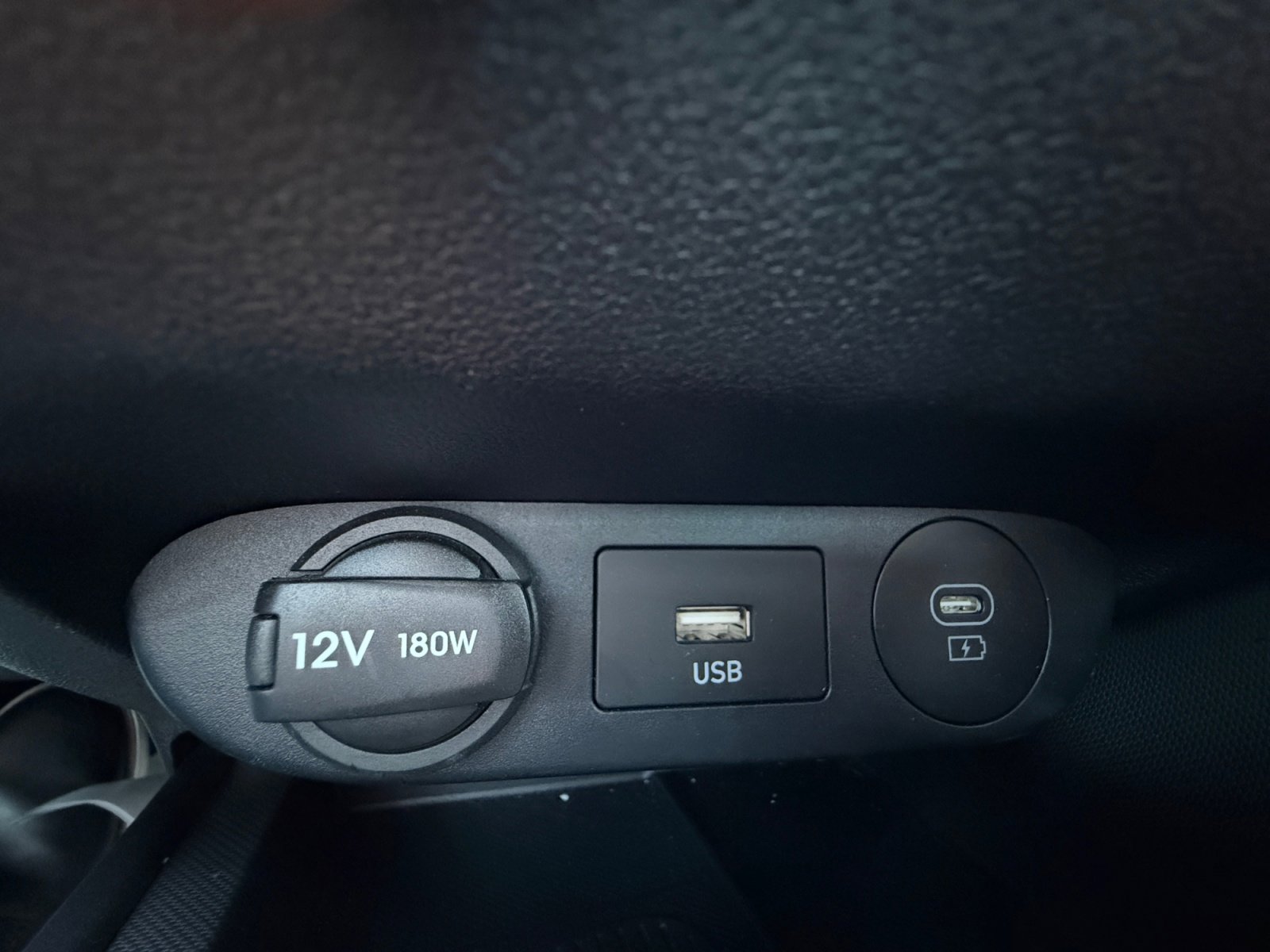 Certified 2025 Hyundai Elantra Sport FWD image 31