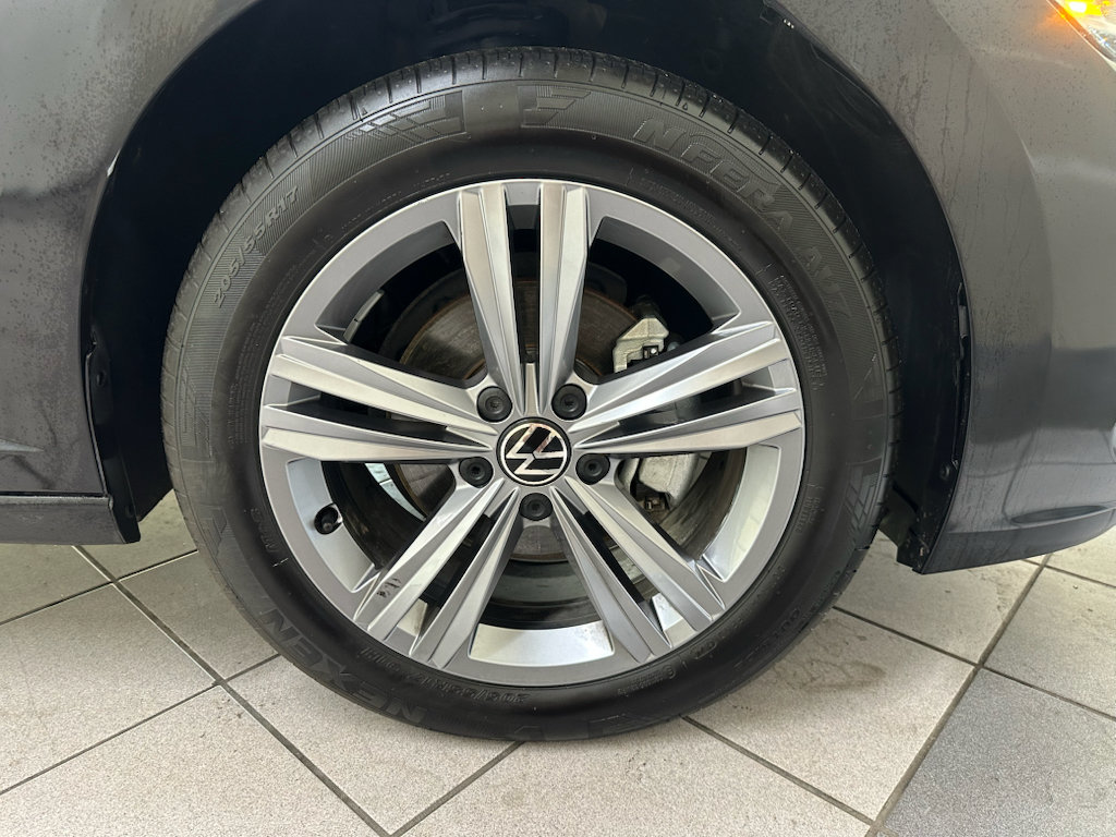 Used 2024 Volkswagen Jetta SE FWD image 14