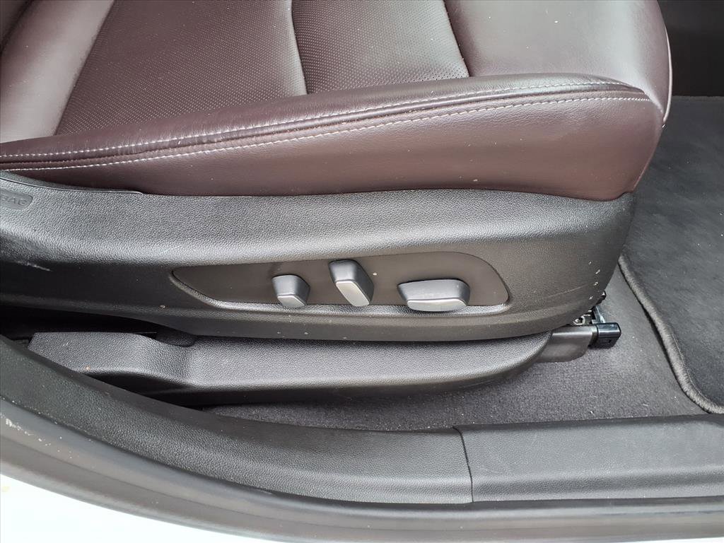 Certified 2022 Cadillac XT6 Premium Luxury image 10