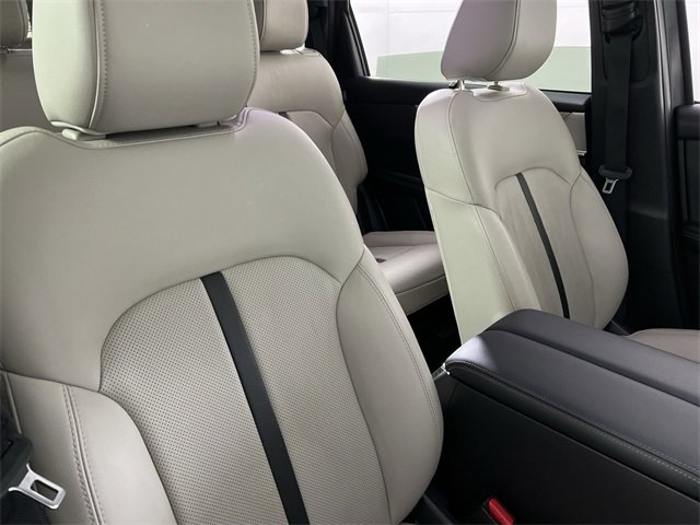 Used 2024 MAZDA CX-90 3.3 Turbo w/ Preferred Plus image 25