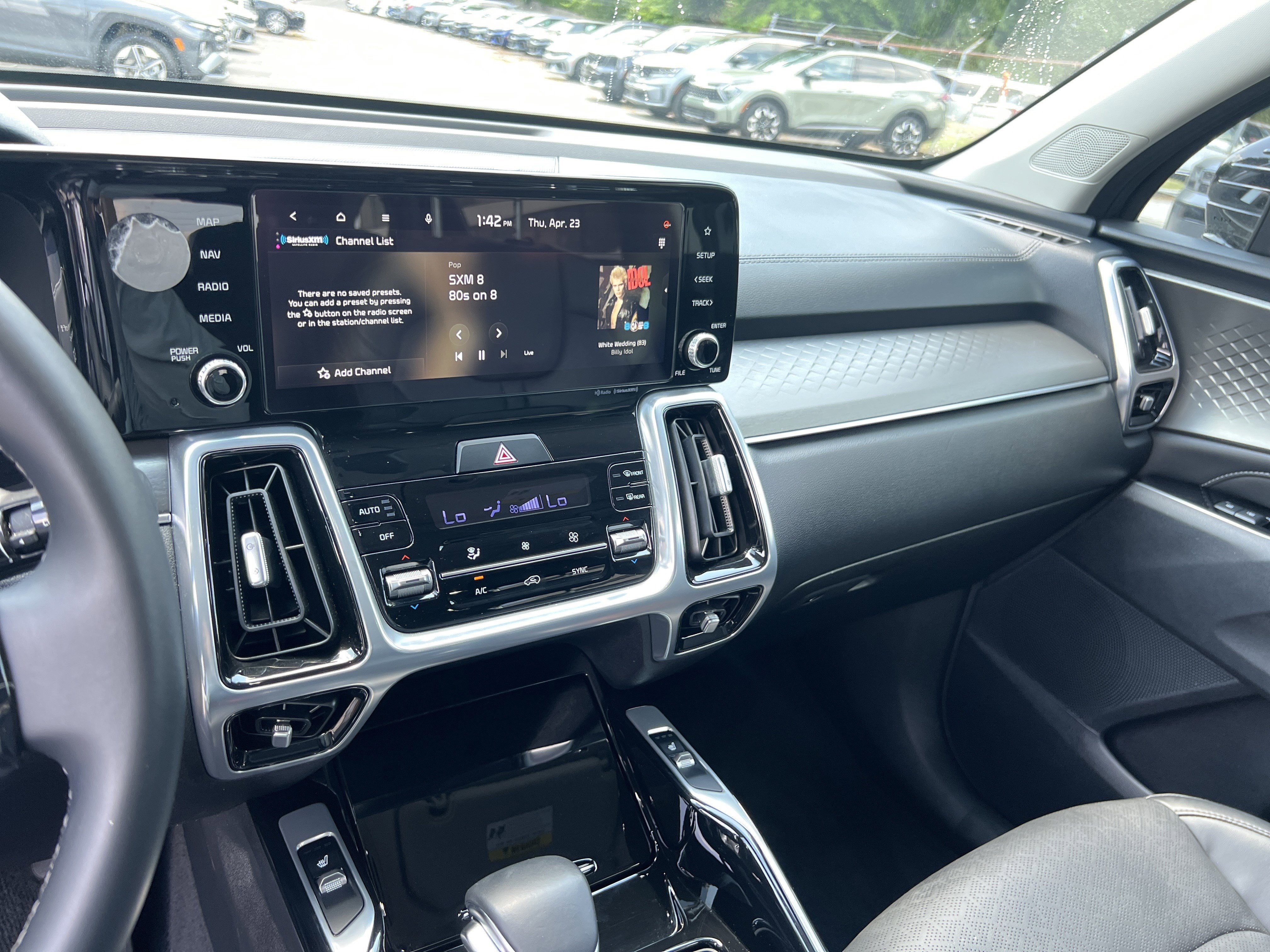 Used 2023 Kia Sorento SX AWD/4WD image 29