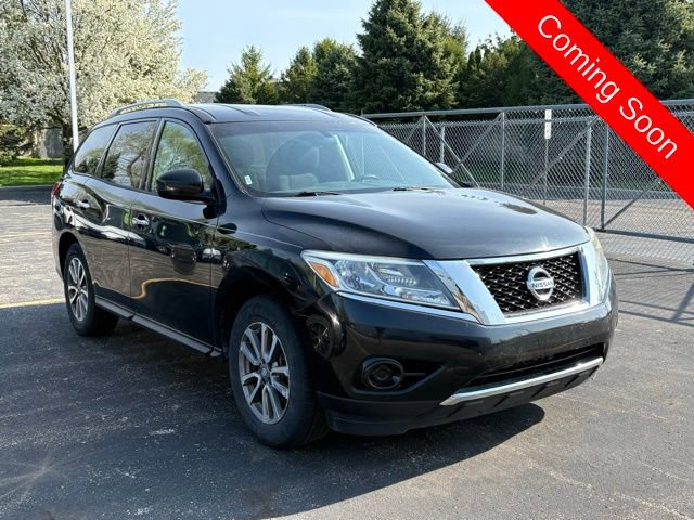 Used 2014 Nissan Pathfinder SV FWD image 1