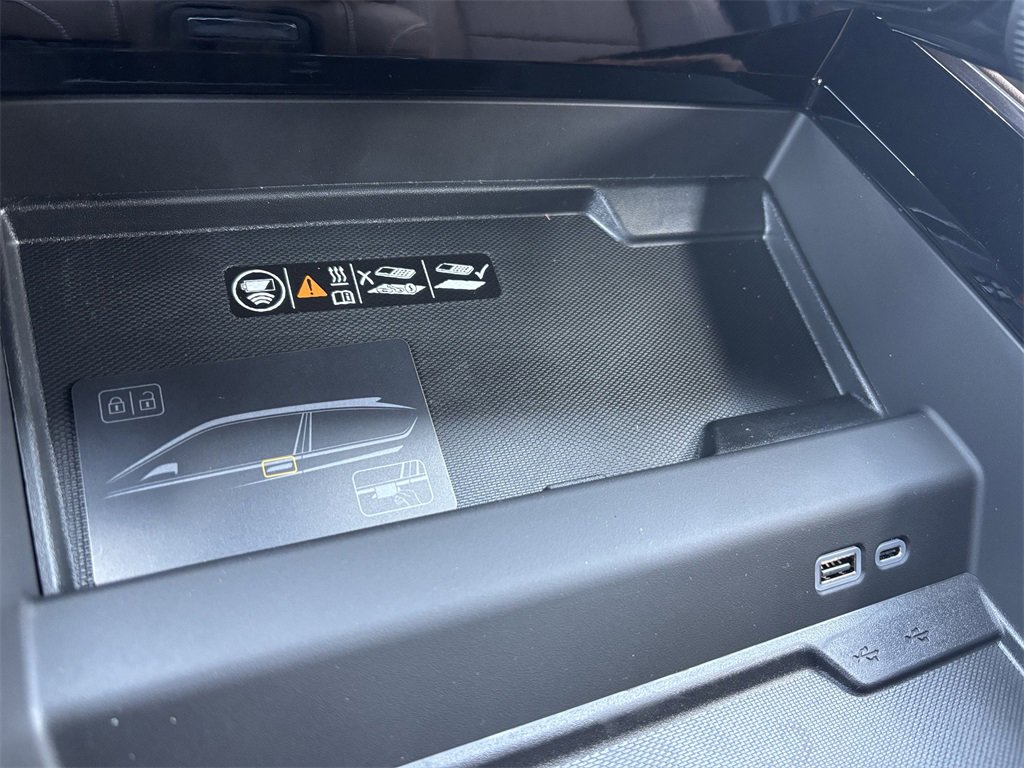 New 2026 Chevrolet Tahoe High Country image 19