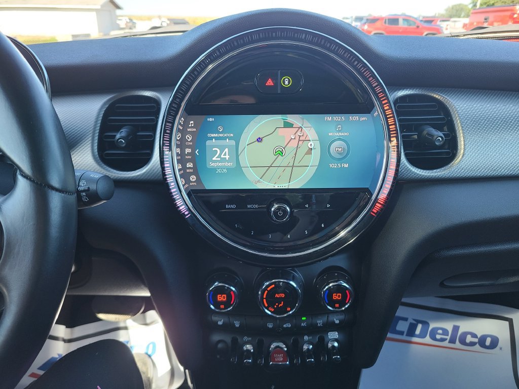 Used 2024 MINI Cooper S w/ Signature Upholstery Package FWD image 25