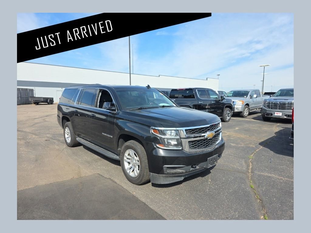 Used 2019 Chevrolet Suburban LS w/ Enhanced Driver Alert Package AWD/4WD image 1