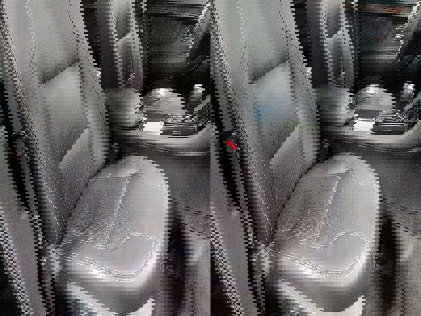 Used 2016 Ford Taurus Limited w/ Equipment Group 301A image 24