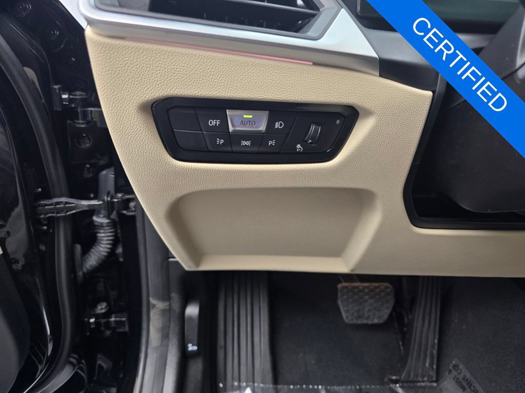 Used 2023 BMW 330i Sedan w/ Driving Assistance Package RWD image 25
