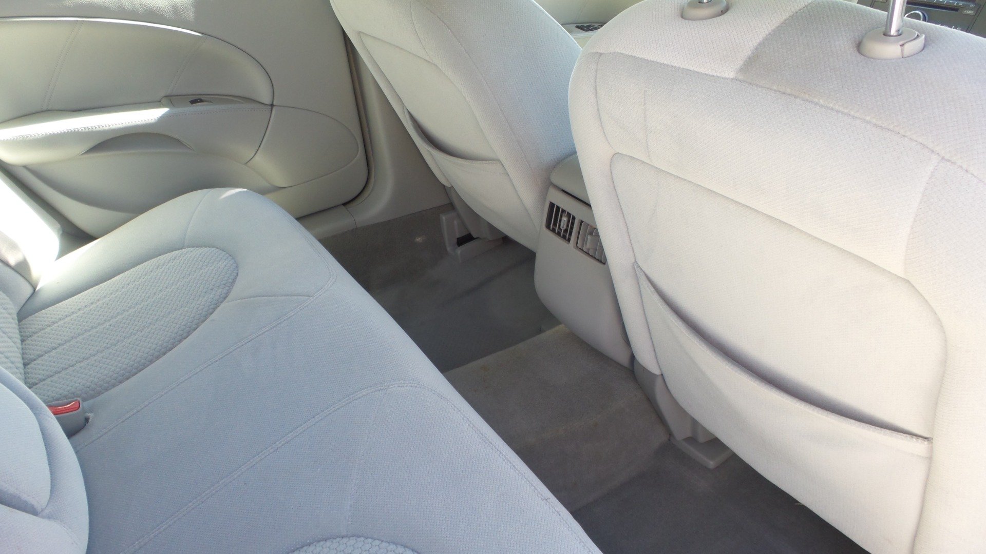Used 2008 Buick Lucerne CX w/ Driver Confidence Package FWD image 69