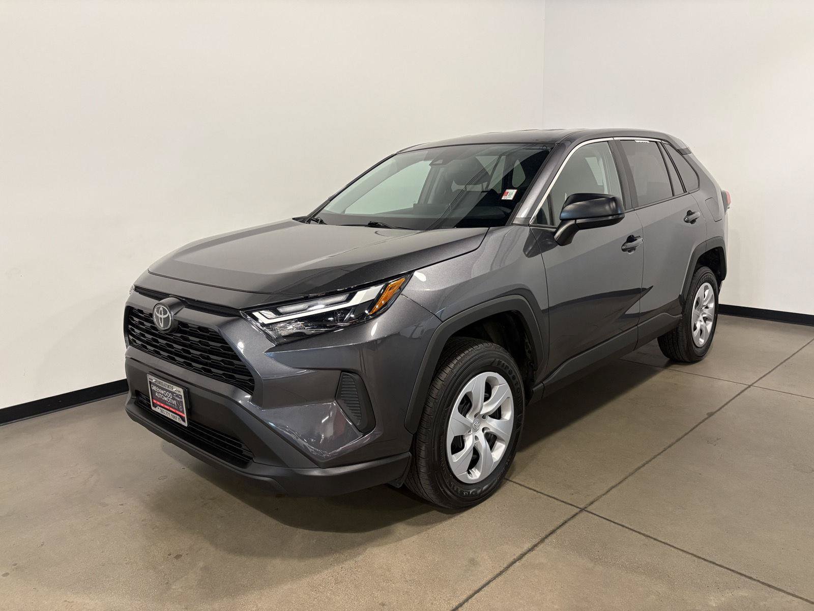 Used 2023 Toyota RAV4 LE AWD/4WD image 7