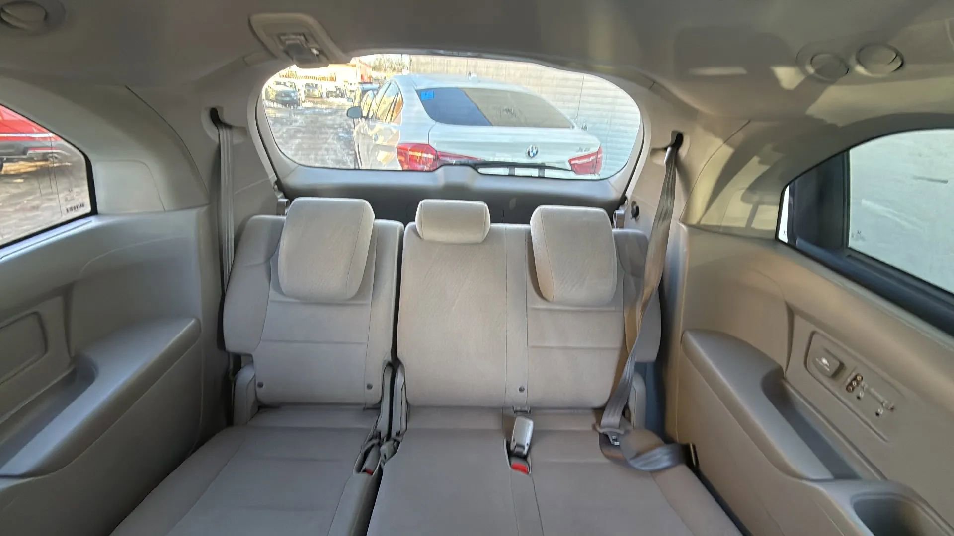 Used 2016 Honda Odyssey SE image 29