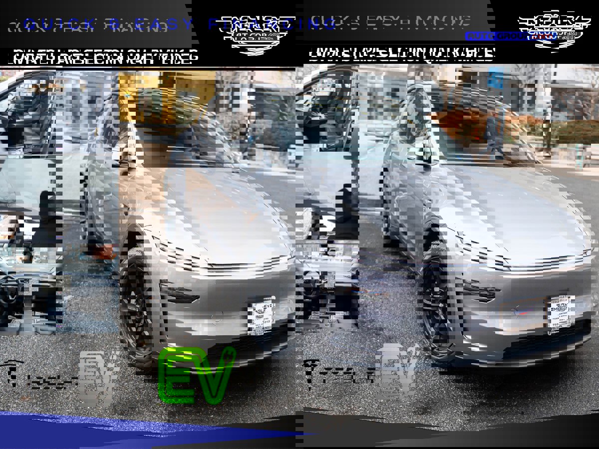 Used 2026 Tesla Model Y Long Range image 1