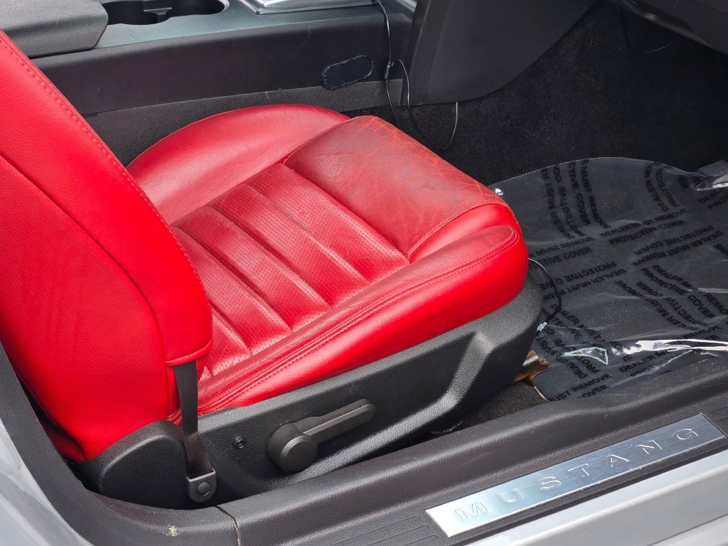 Used 2006 Ford Mustang GT Premium image 7
