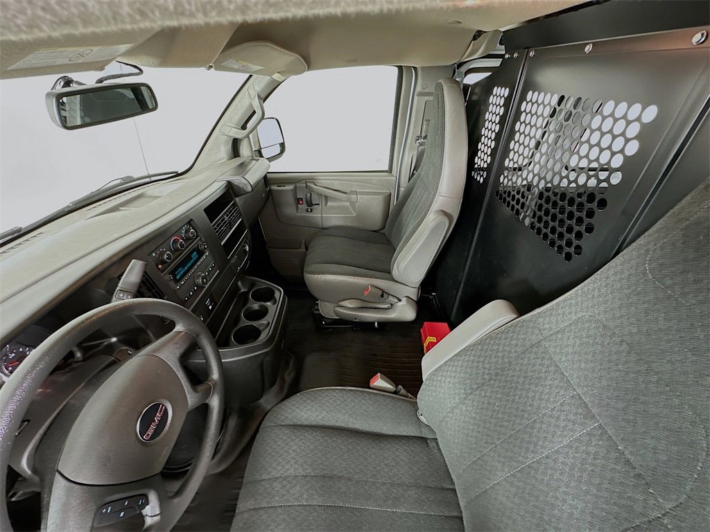 Used 2023 GMC Savana 2500 w/ Driver Convenience Package image 11